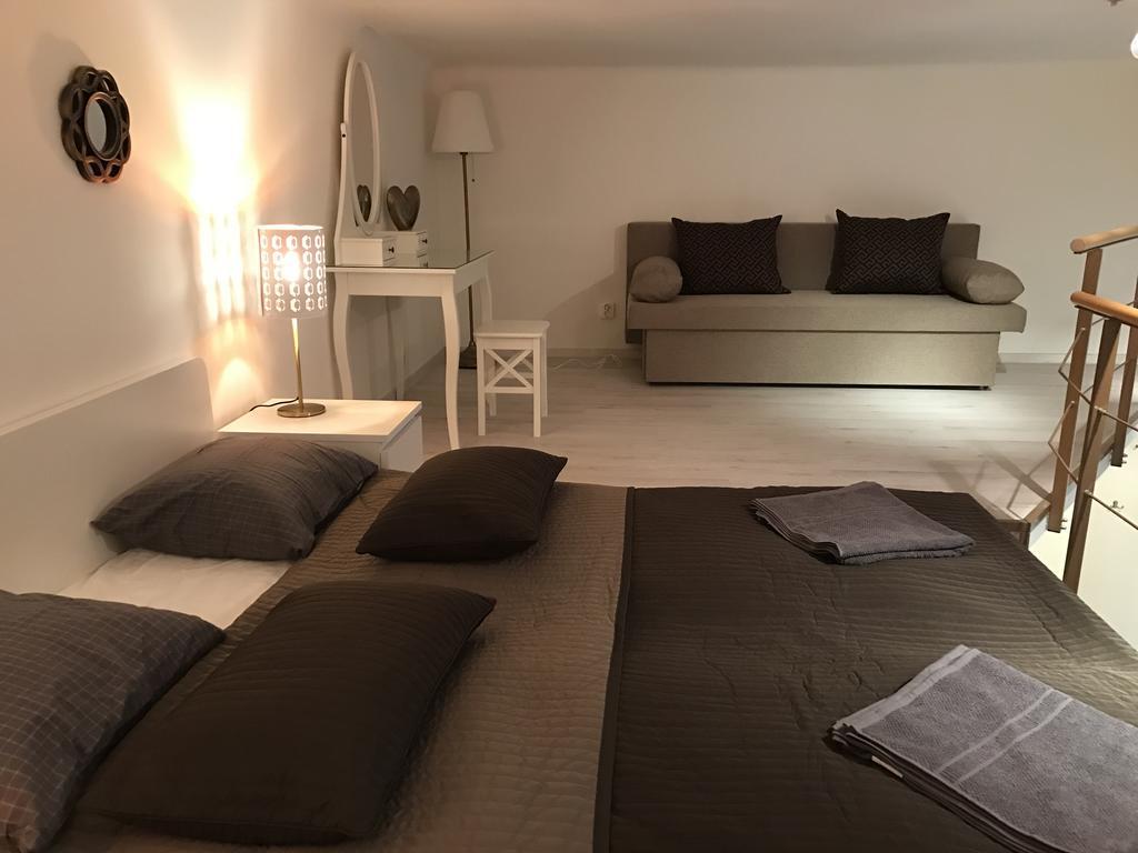 Goldcentral Apartment Gozsdu Budapeste Exterior foto