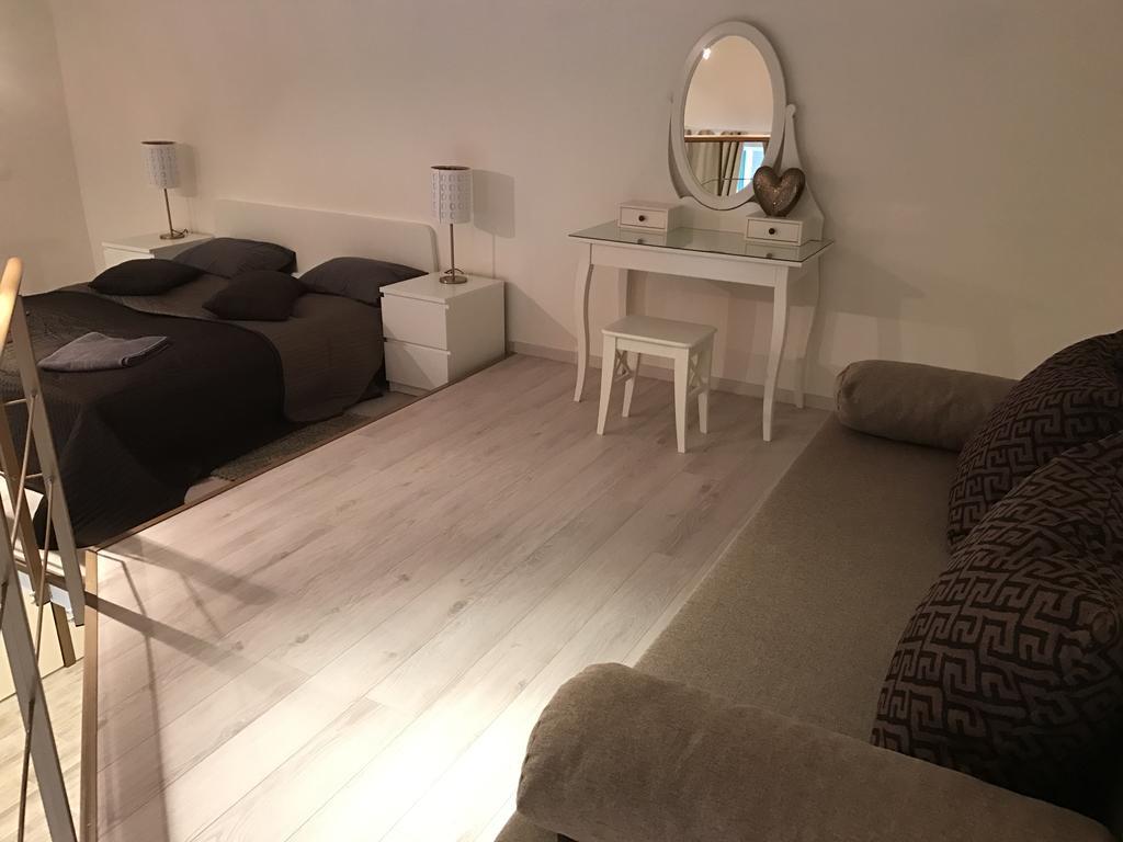 Goldcentral Apartment Gozsdu Budapeste Exterior foto